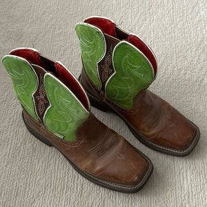 vintage cowgirl boots!!